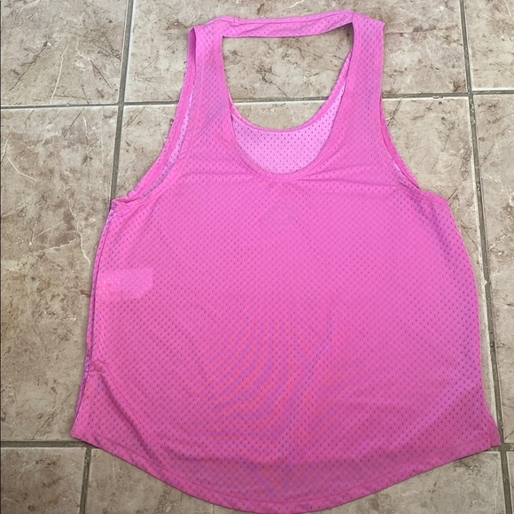 Nike Dri-Fit Training Tee | Size M | Moisture-Wicking - Picture 2 of 5